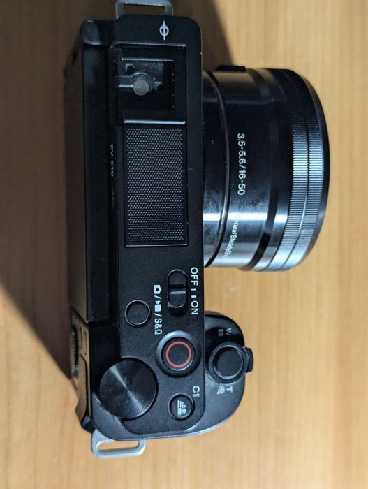 Продается фотоаппарат Sony ZV-E 10