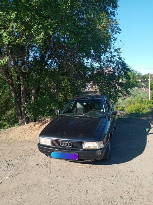 Продаю   ауди   80