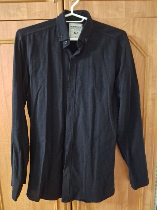 Camasi diverse culori marimea XS/S