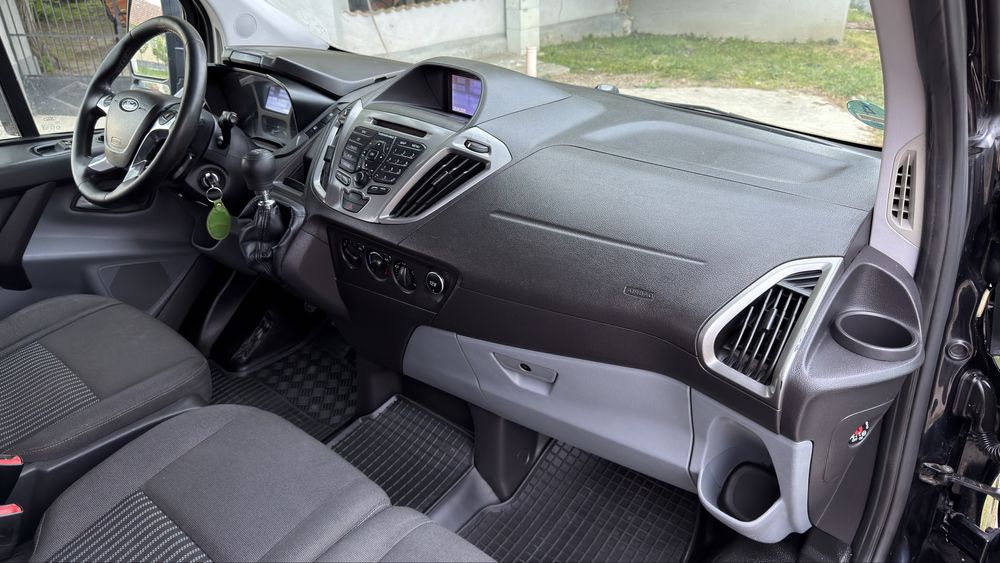 Ford Transit Custom 8+1 Locuri 2014 2.2 TDCi 155 CP* 2 Uși Culisante Extra Lung