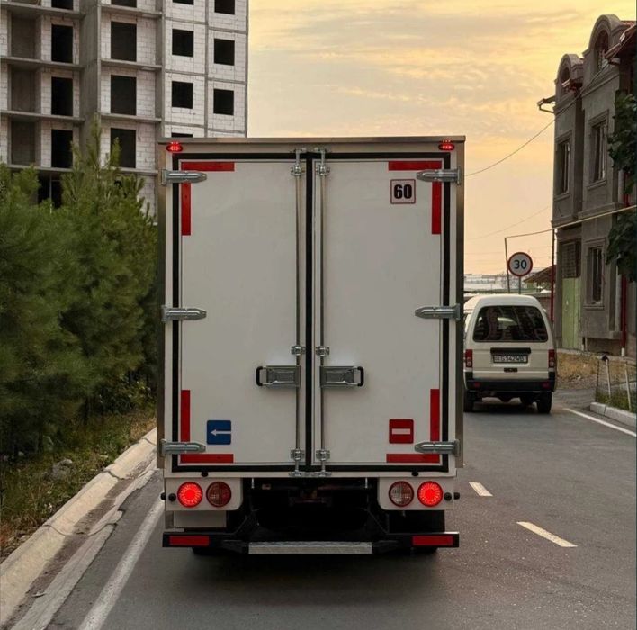 Izotermik butka avto tent 2 yil kafolat