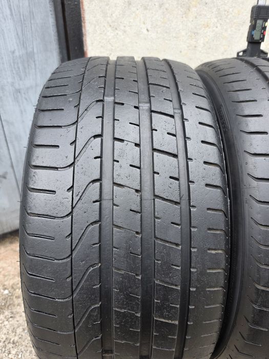 Vând două anvelope de vara pirelli p zero  255 30 20 dot 0824