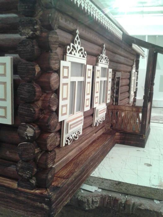 Макеты мечетей, мавзолеев и исторических зданий / Срубы