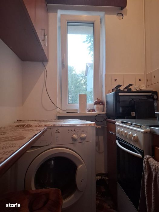 Marasesti-Apartament de 2 camere decomandat, mobilat