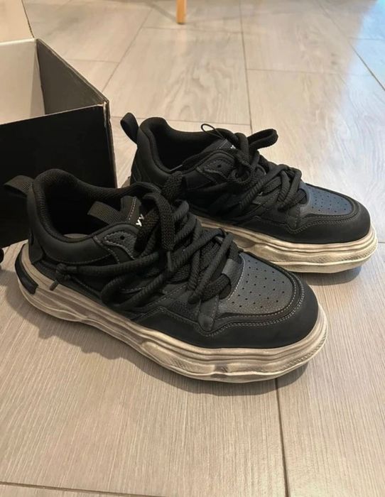 Vând pantofi GRYXX piele naturală