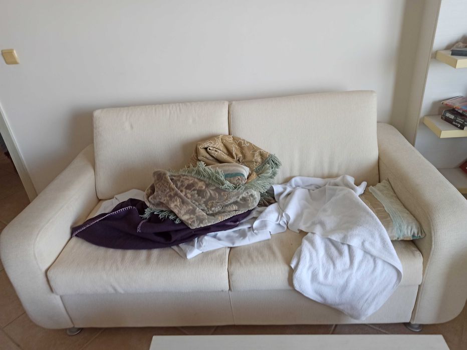 Намалена цена!!!Продавам мебели и кухня