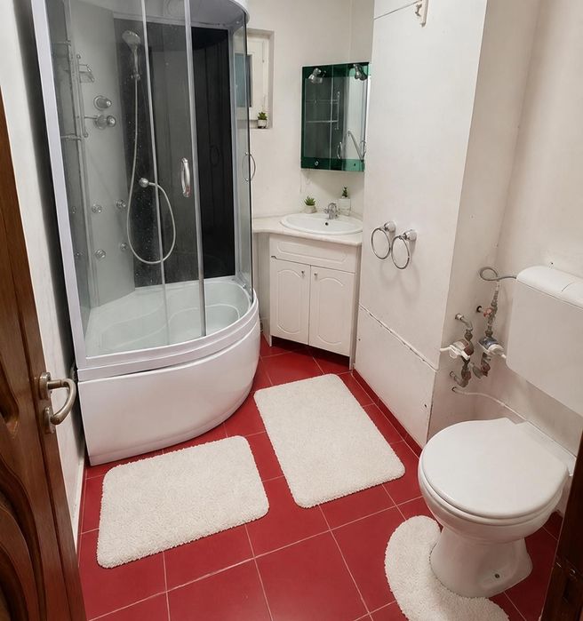 Închiriez apartament 3 camere – Brazda lui Novac – Mobilat și utilat complet 400 €