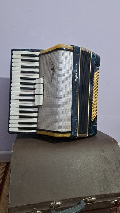 Продается аккордеон