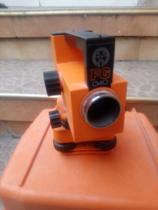 Теодолит  Автоматичен Нивилир FG 040