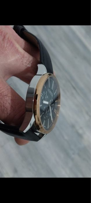 Продается часы Roamer