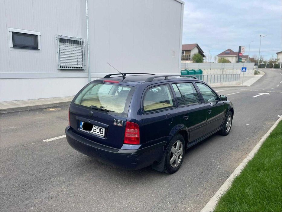 Skoda Octavia 1 break 4x4 1.9 Diesel