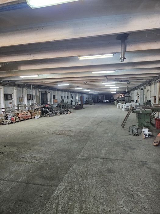 Închiriez sau vand hala
