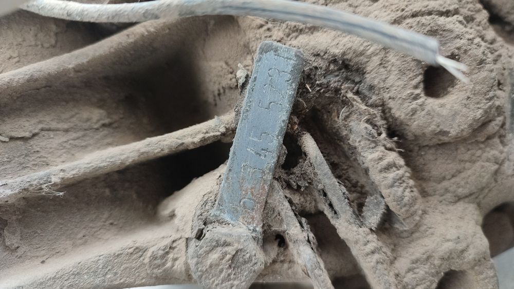 Продам по запчастям е36 седан мотор м40.