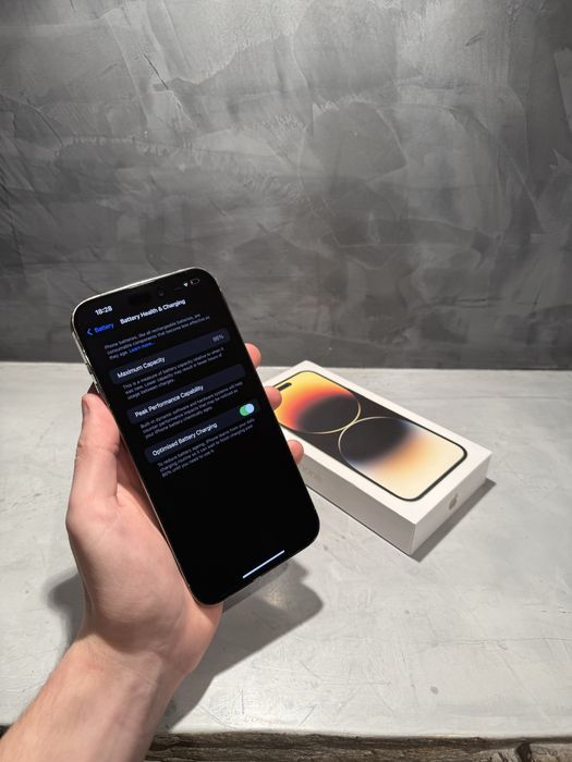 КАТО ЧИСТО НОВ Iphone 14 Pro Max 256 GB Gold