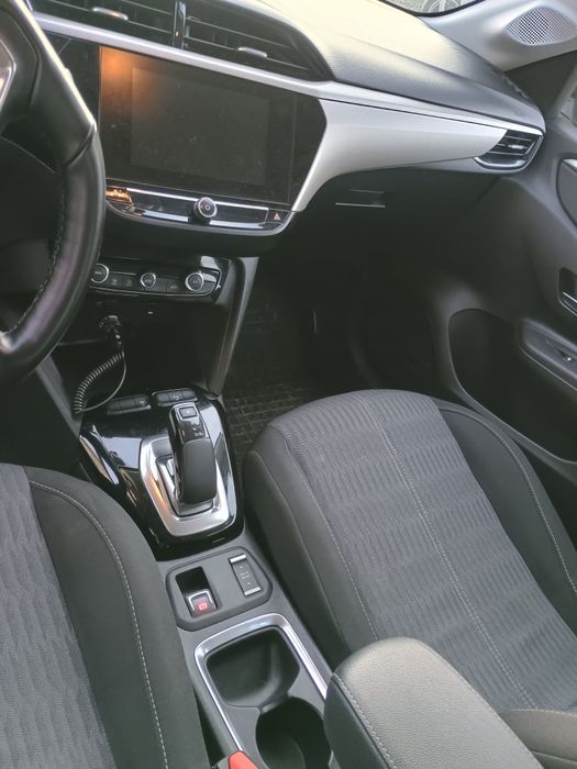 Електрически автомобил