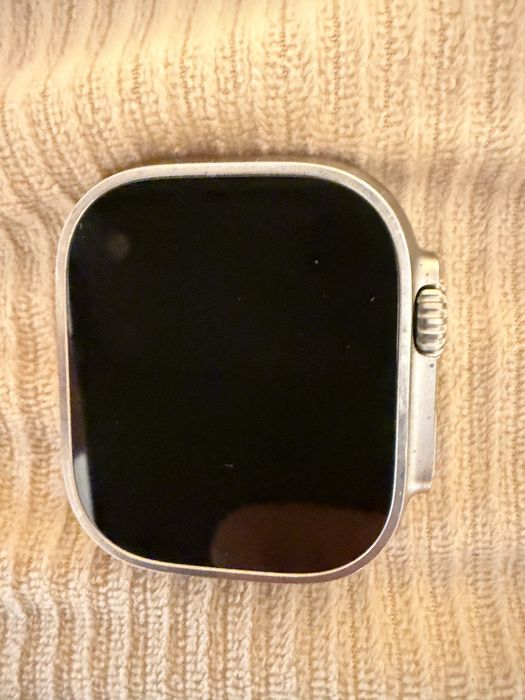 Vând Apple Watch Ultra – Stare Excelentă, Baterie 92%