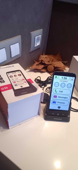 Телефон за възрастни с Андроид. Swissvoice