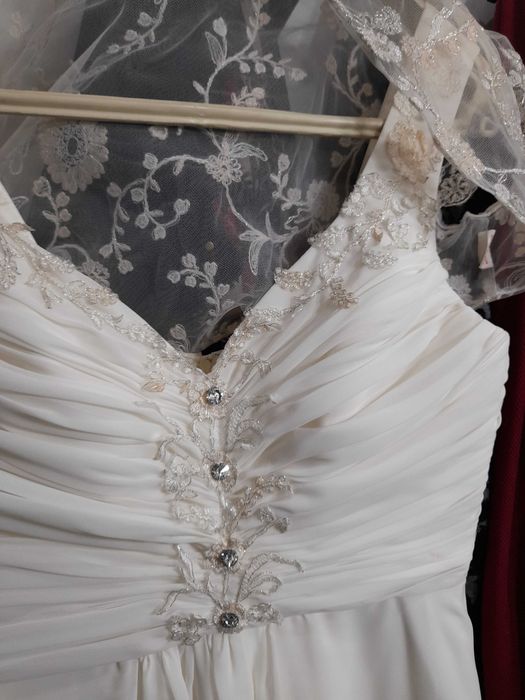 rochite fetite 8-1= ani , la reducere si jacheta  de sezon