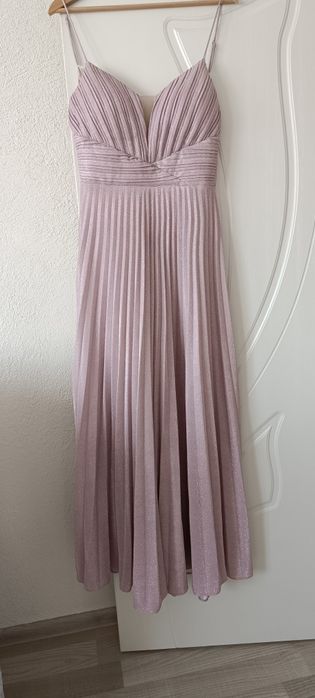 Официална рокля за повод