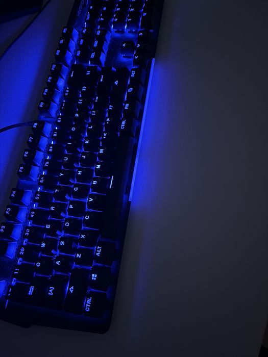 Продам клавиатуру hyperx