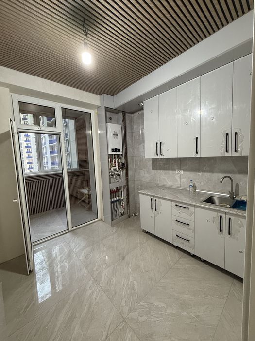 Продается 2х комнатная кварт локация Хосарой Океан 4 этаж кадастр есть