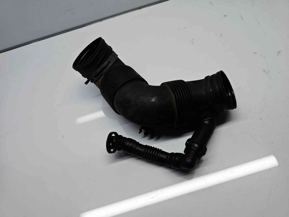 Tub admisie aer  Volkswagen Passat B6 (3C2) [Fabr 2005-2010] 3C0129654