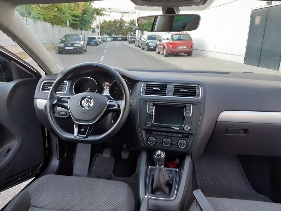 Vând VW JETTA 2.0 TDI 2017