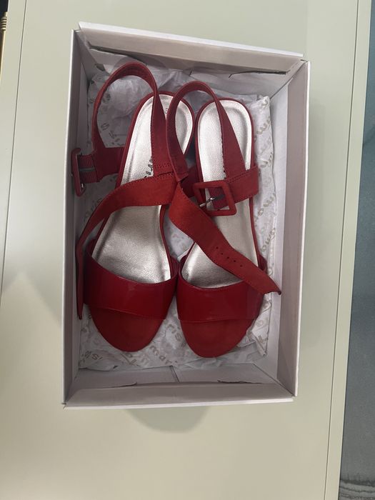 Женская обувь