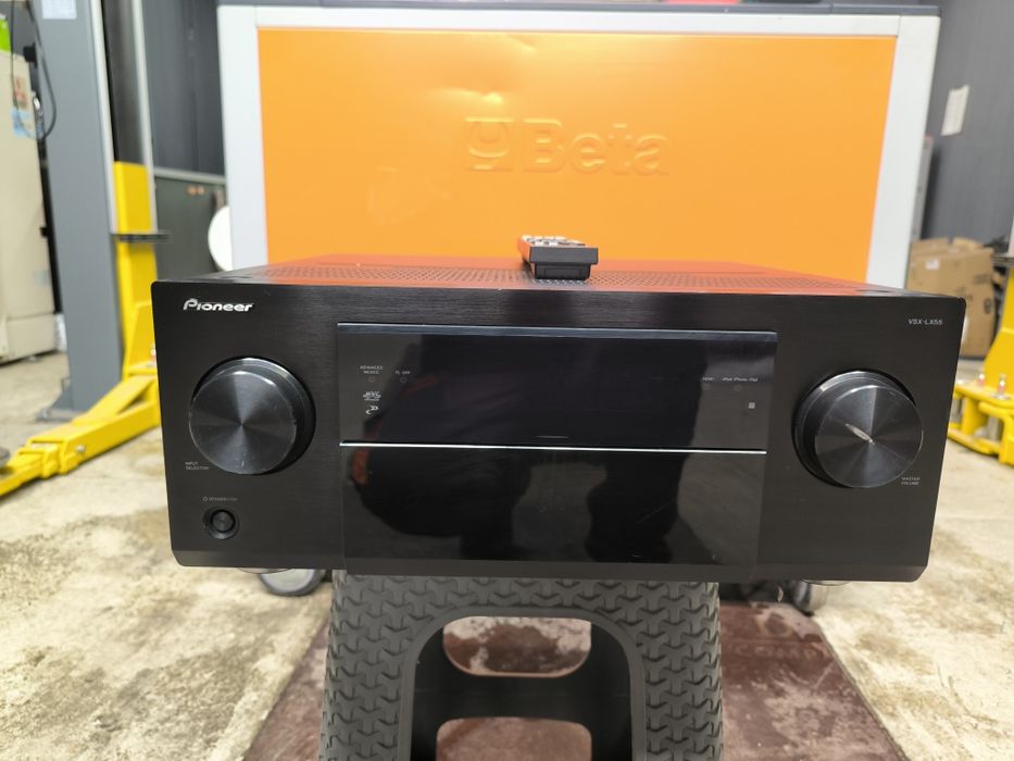 Pioneer vsx 930 7.2 channel Dolby Atmos