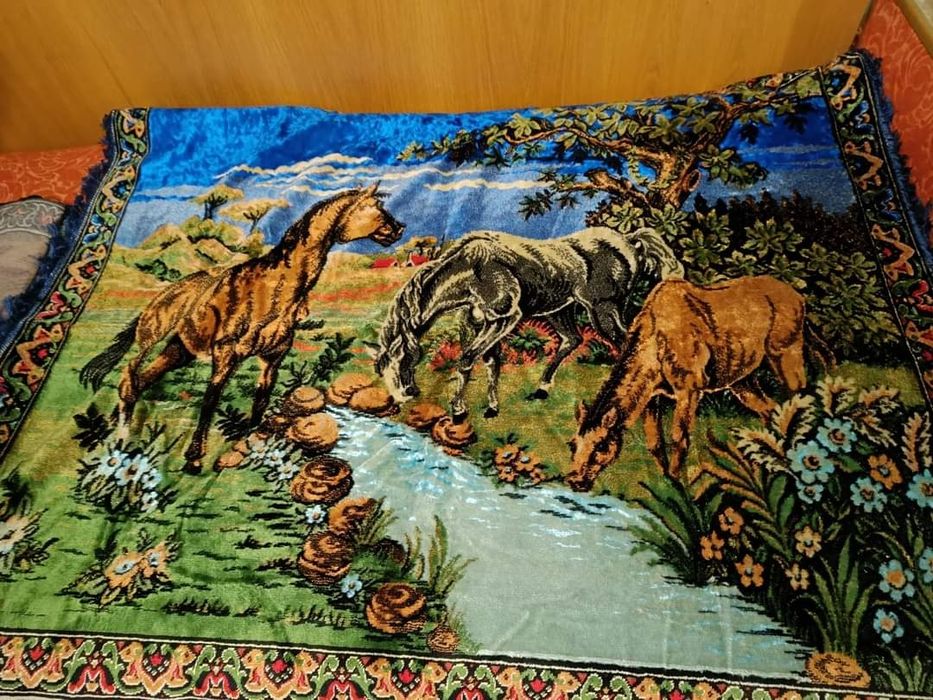 Carpete persane nefolosite