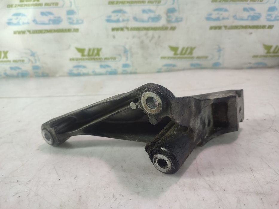 Suport motor stanga 8E0199307S  2.0 TDI BLB Audi A4 B7 (2004 - 2008)