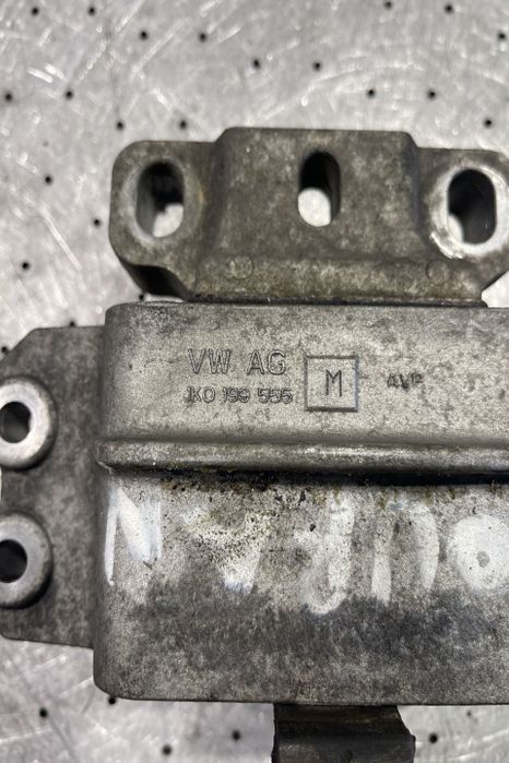 Suport tampon cutie de viteze 1K0 199 555 Skoda Octavia a 2-a generat