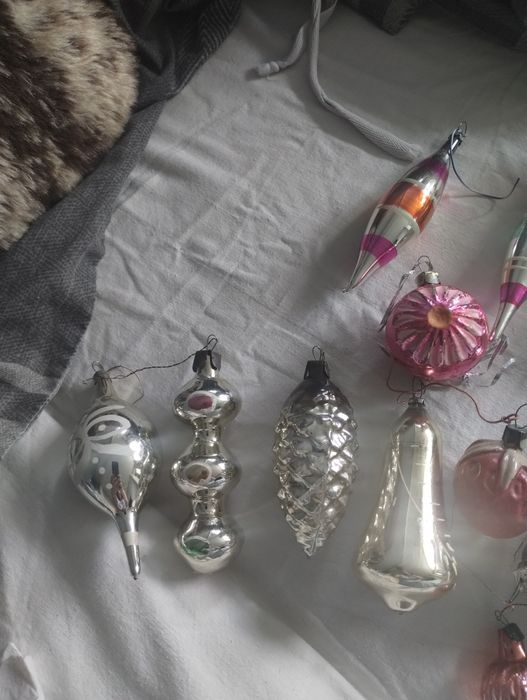 Продам ёлочные игрушки,ёлочку,гирлянда