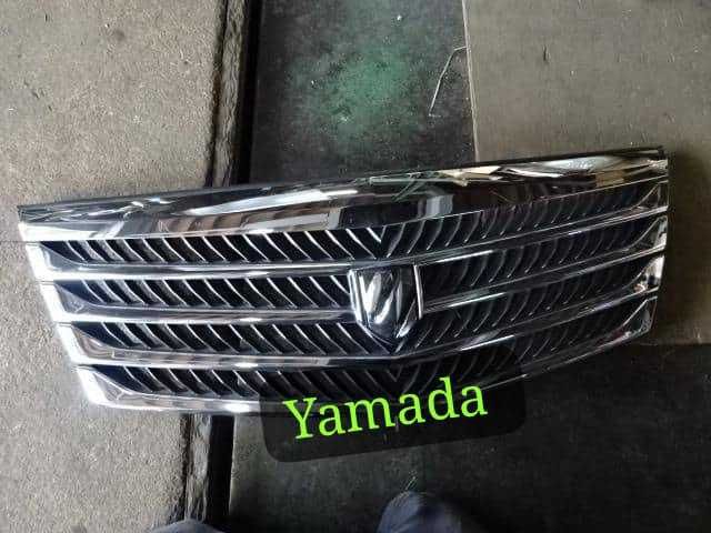 Решетка радиатора  оригинал