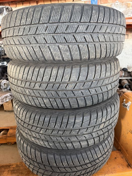 4 зимни гуми Barum 215/60 R16 99H XL, DOT 4321, грайфер 6 мм