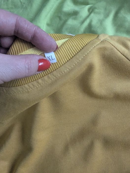 Лонгслив новый,мягкий продаю