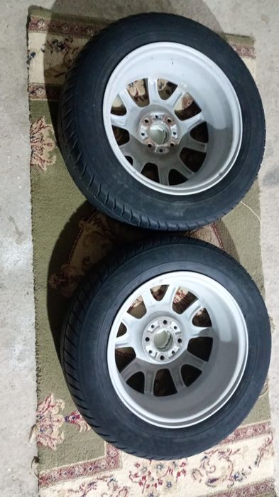 Продам 2 диска с летними шинами