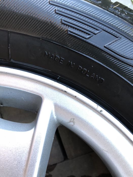 Vând cauciucuri de iarnă vw golf4 195/65/15