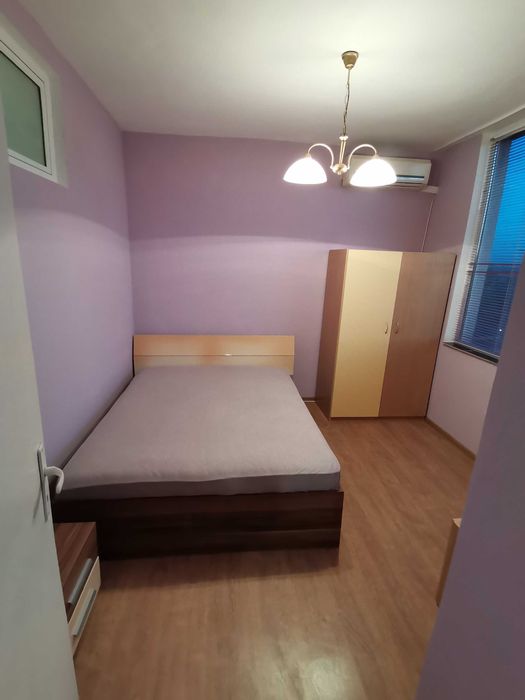 Дава се под наем Двустаен апартамент в Бургас, Братя Миладинови - 48 кв.м за 200 € - Снимка #1