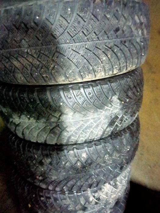 Продам шины 215/65/16