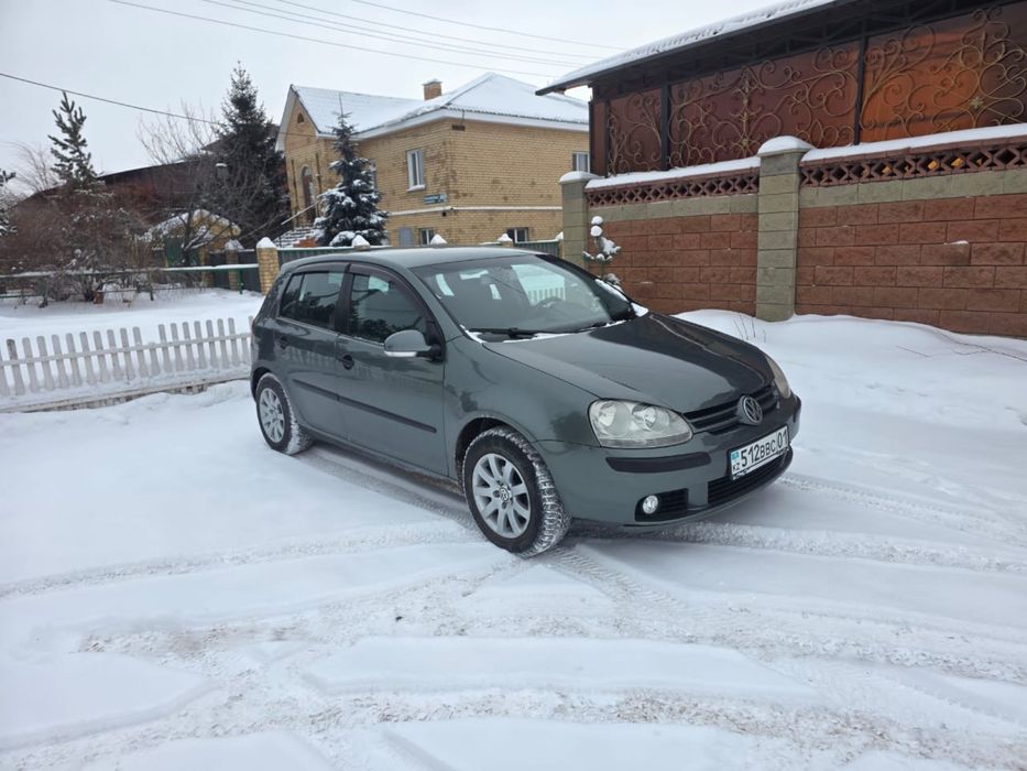 Продам гольф 5 2004 года