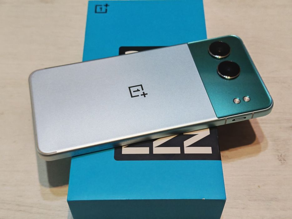 Като нов OnePlus Nord 4 5G 12 GB RAM 256 GB