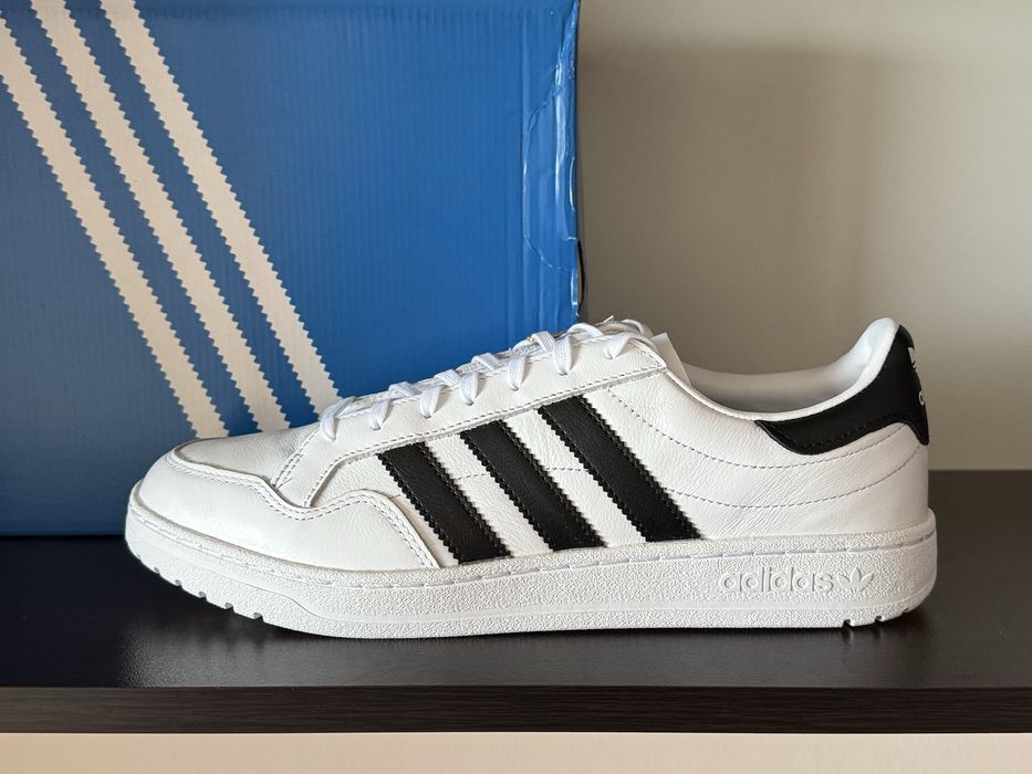 Adidas Team Court 44номер 28см Стелка Нови с Кутия