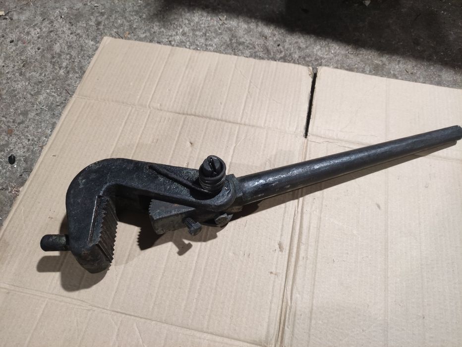 Масивен самозатягащ се тръбен ключ – 57 см
​Описание:
Продавам професи