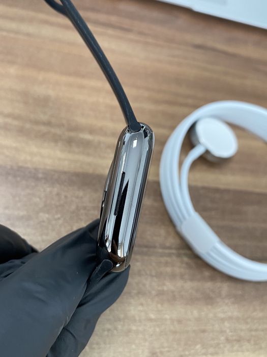 Apple Watch Seria 7 / 45 mm / Stainless Steel / Gps + Cellular |