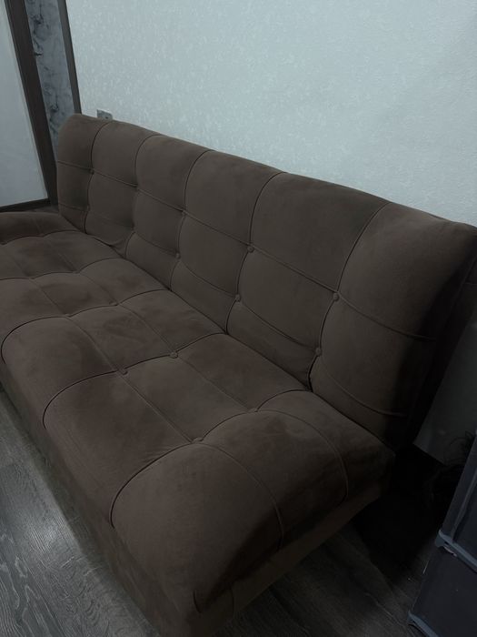 Продам диван срочно