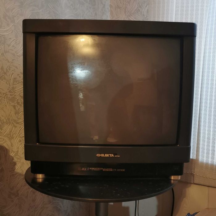 Телевизор японский Elekta
