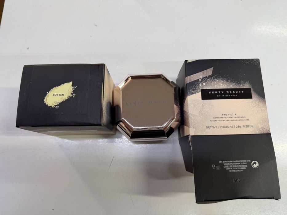 Fenty Beauty by Rihanna Pro Filt’r Instant Retouch Setting Powder