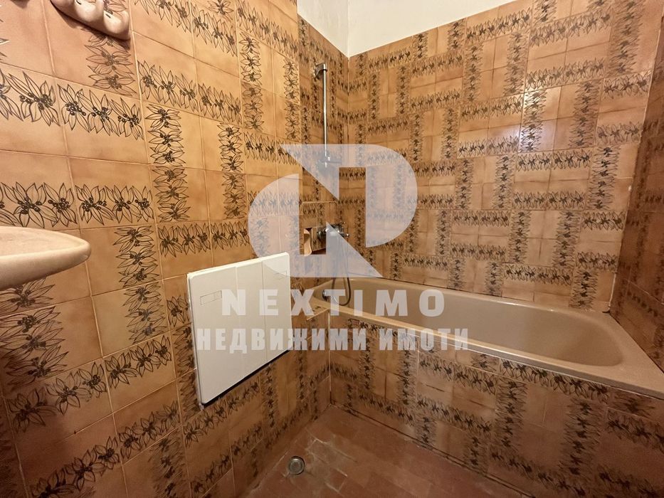 Продава се Тристаен апартамент в Пловдив, Център - 92 кв.м за 1718 €/кв.м - Снимка #8