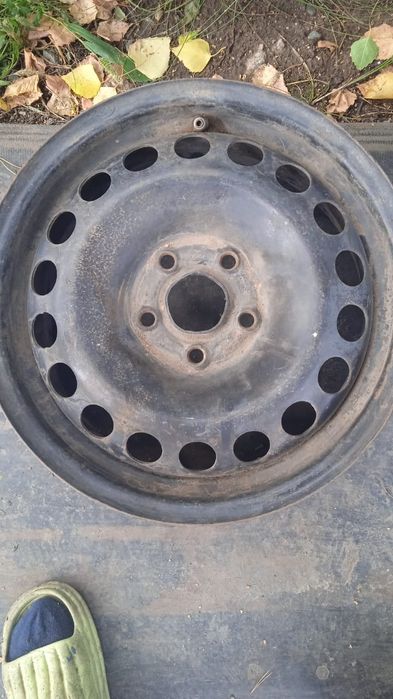 ПРОДАМ диски железо комплект и поштучно